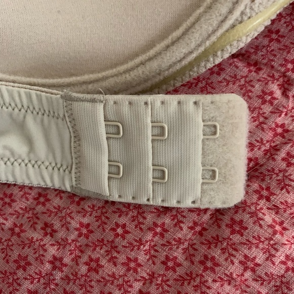 Calvin Klein adjustable strapless bra size 36C - Picture 3 of 6